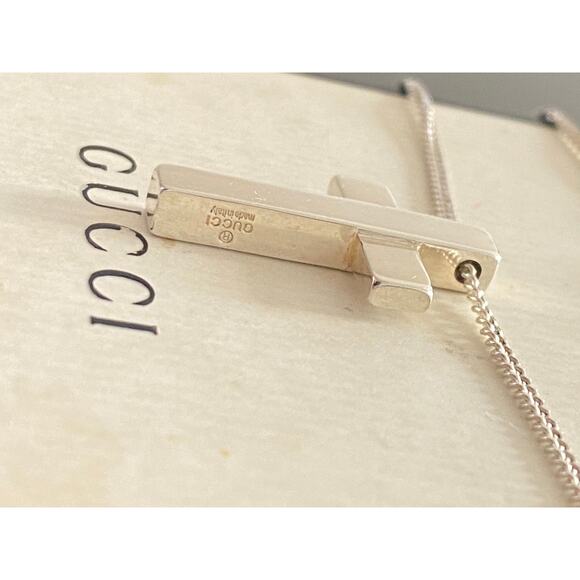 Authentic Gucci Sterling Silver Cross Pendant Necklace 18" - Picture 3 of 8